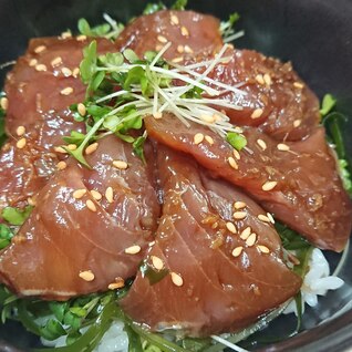 残ったお刺身で簡単ランチ♪カツオの漬け丼